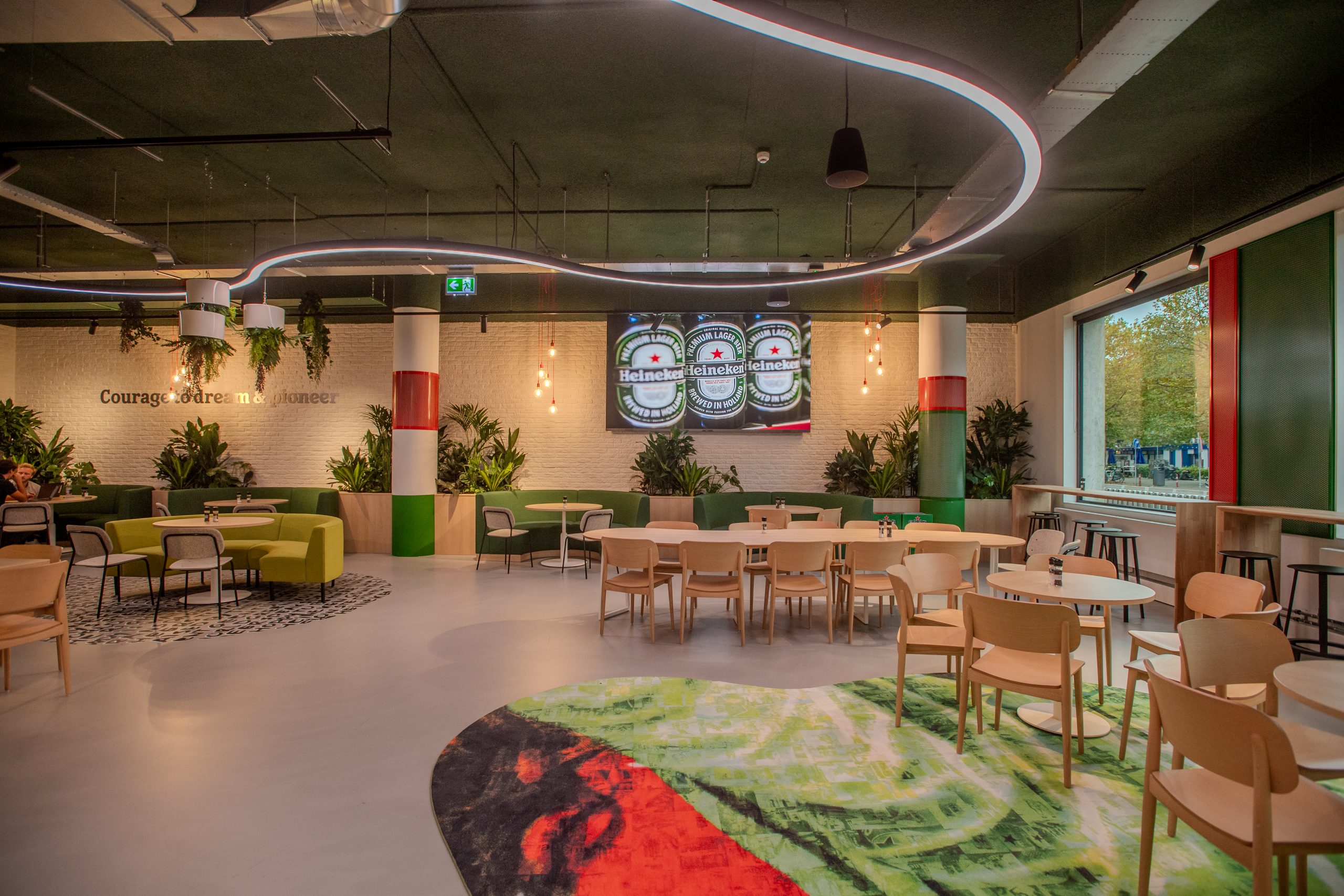 LED wall Heineken