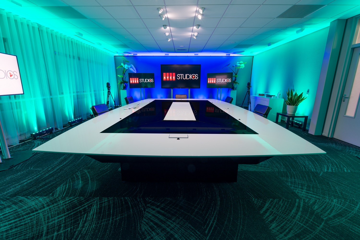 Boardroom Studio (3)