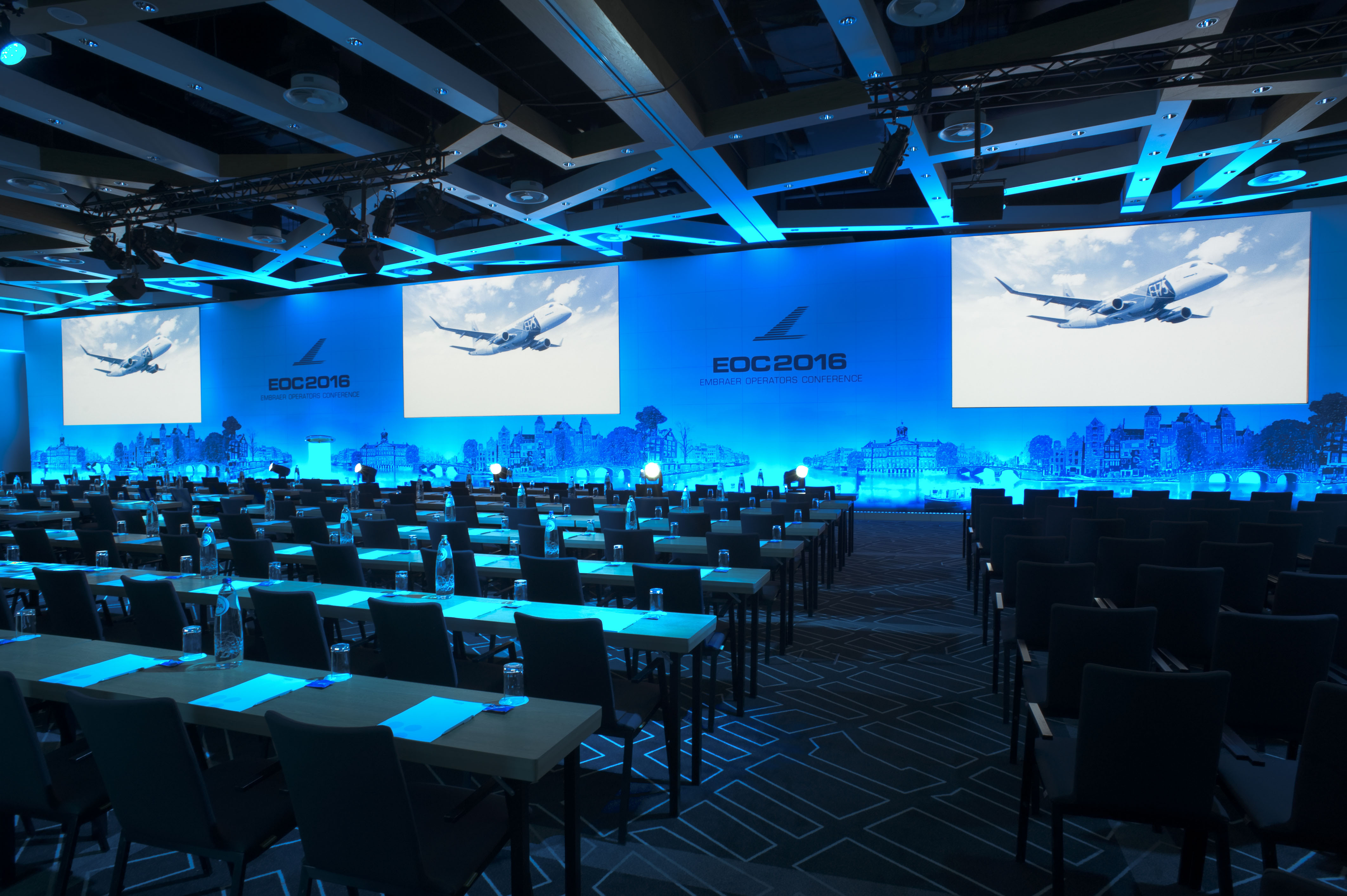Aircraft manufacturer Embraer organises a fiveday conference AVEX