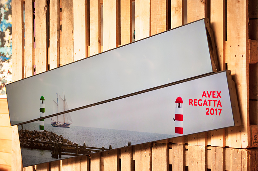 AVEX-Regatta-Stretched-displays
