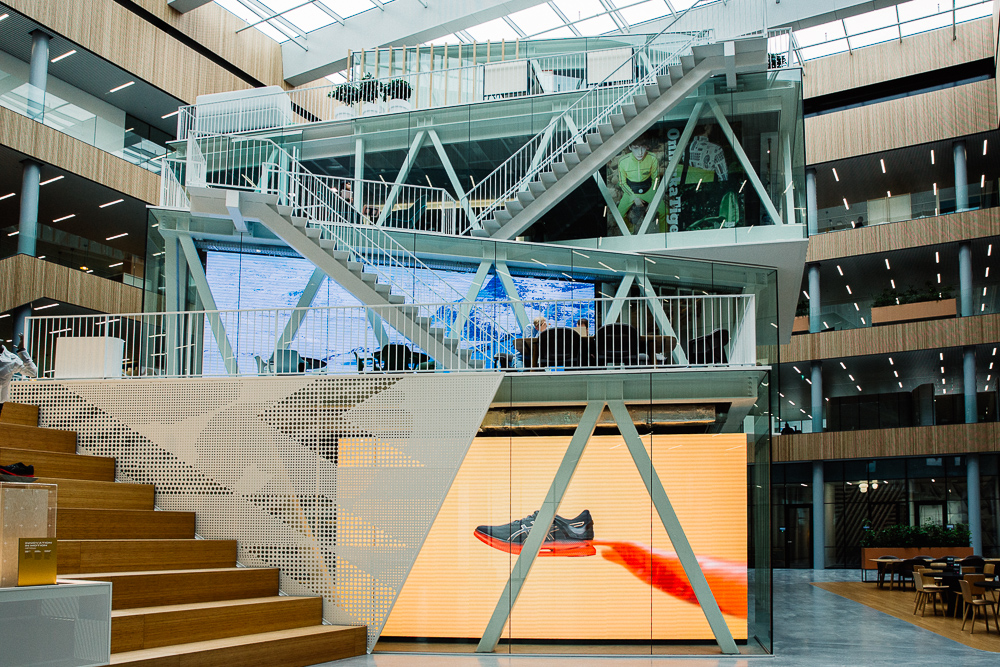 Avex_Asics_Lowres (5)