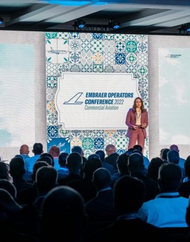 AVEX provides impactful opening show for Embraer’s international conference
