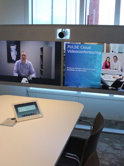 Meeting Room VC All-in-one Dual in use